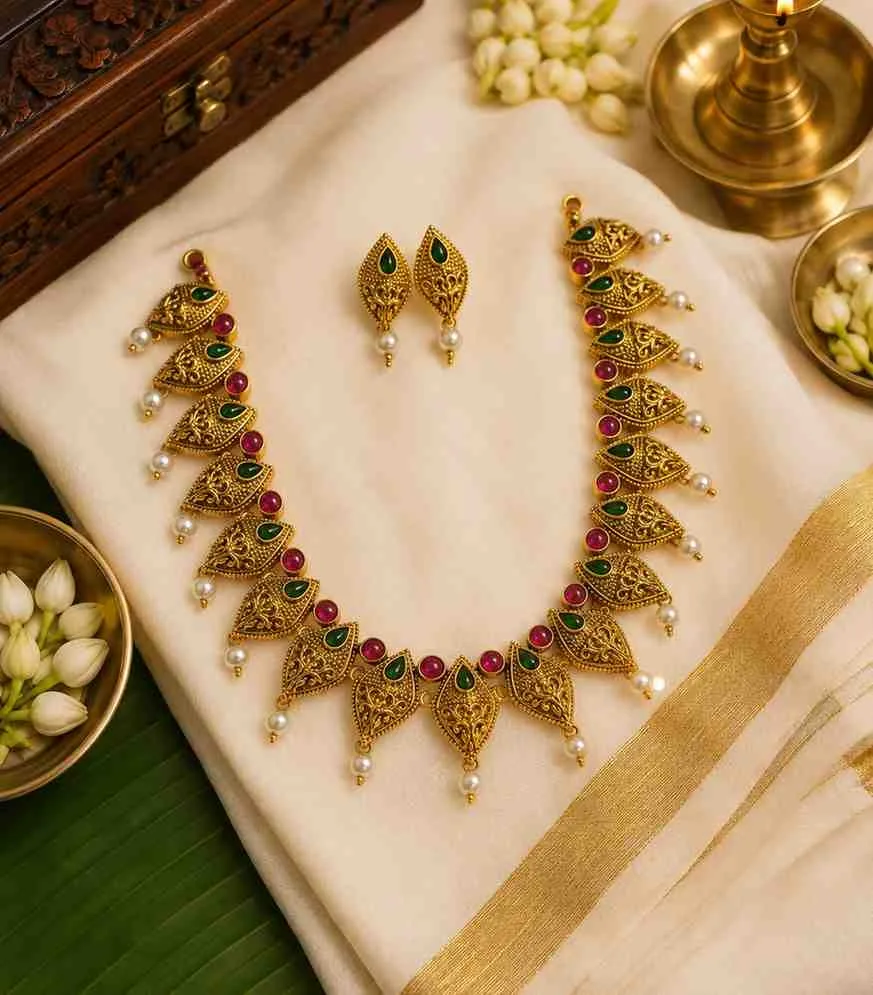 5645 Gold Plated Kemp Stone Temple Choker Paisley Necklace Set with  Pearl Drops Earrings