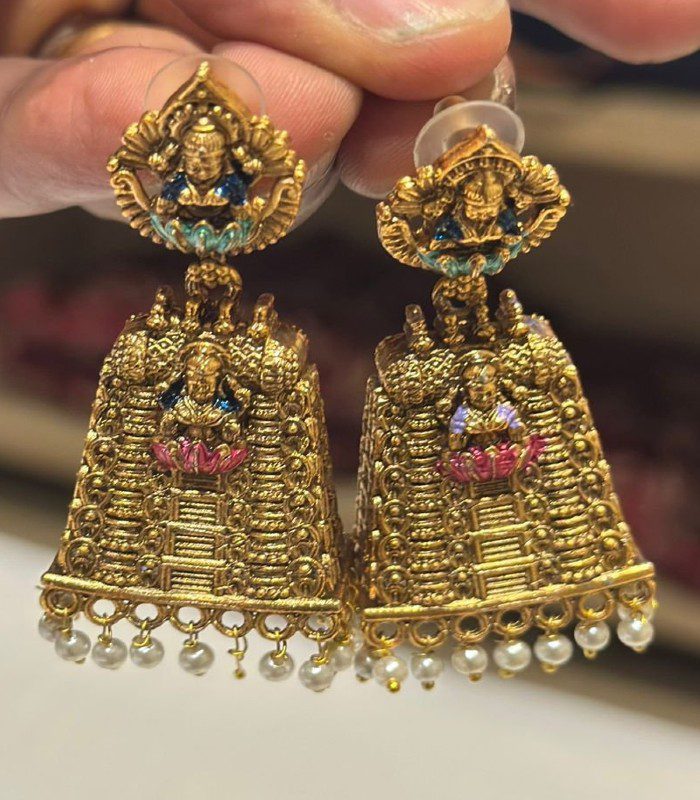temple-gopum-jhumka