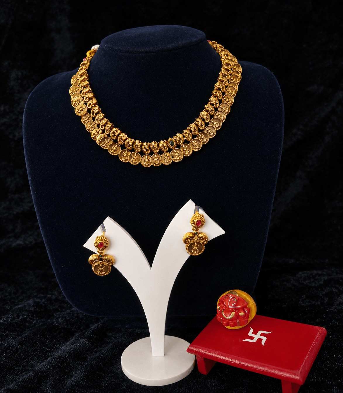 6602 Kasumala with Elephant Design Chocker