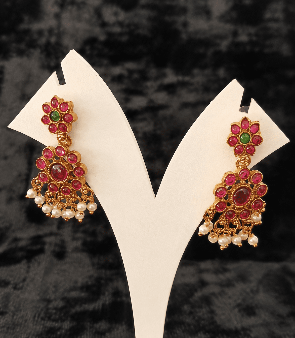 Traditional Attigai Stone Necklace Set Green, Ruby and Pearl