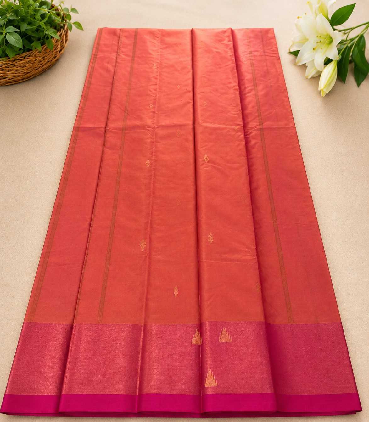 2233-mehendi-green-cotton-silk-saree-with-contrast-majenta-border