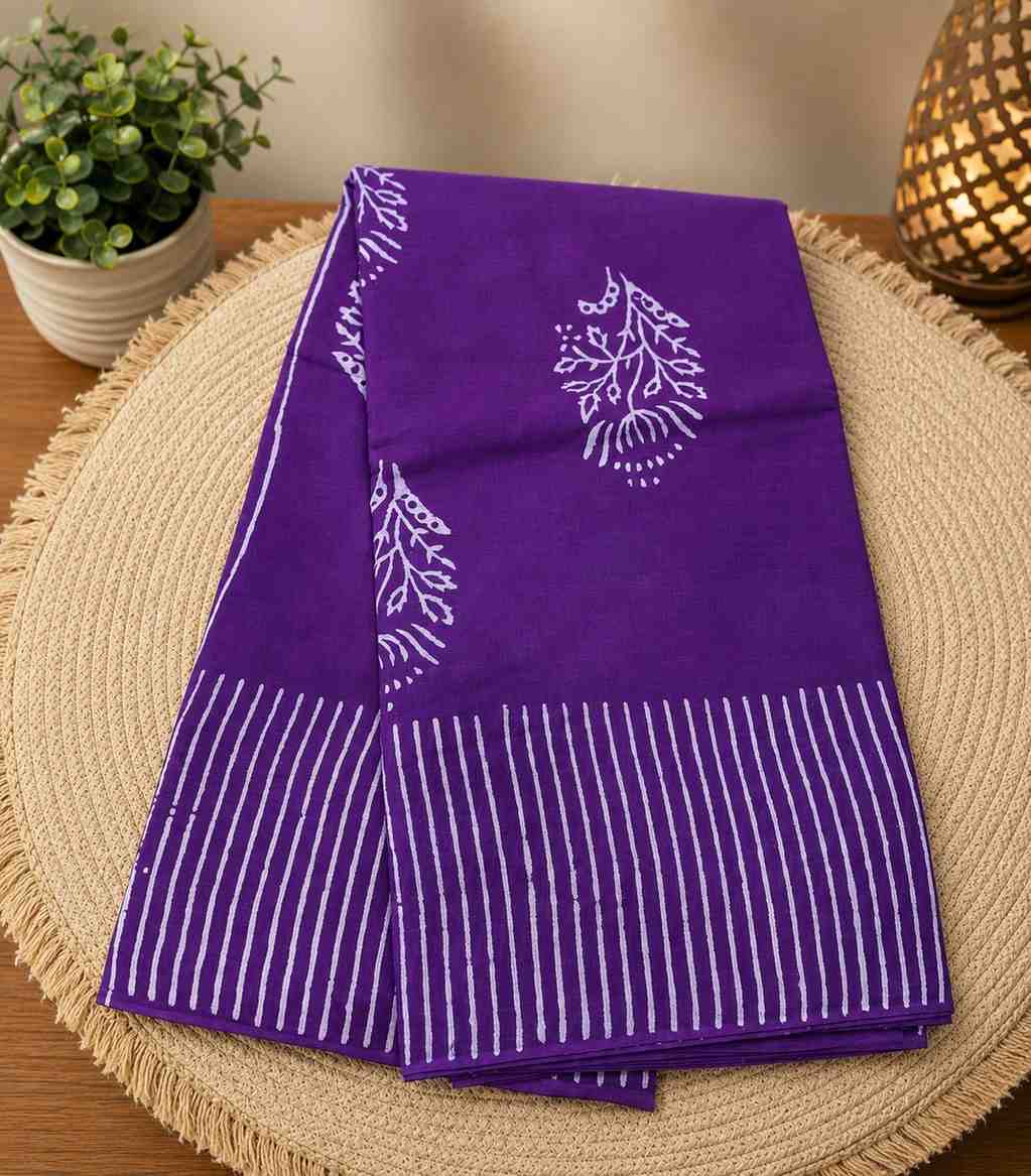 2259  Purple Color Cotton Saree with Geometric Striped Pattern Border