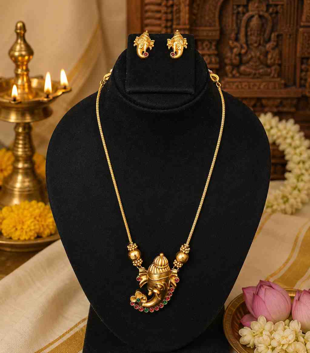 5642 Antique Matte Finish Ganesha Pendant Necklace Set with Matching Earrings